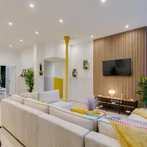 Le 30 - Hypercentral Hotel